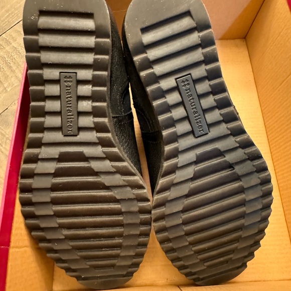 Naturalizer bootie - Picture 8 of 9